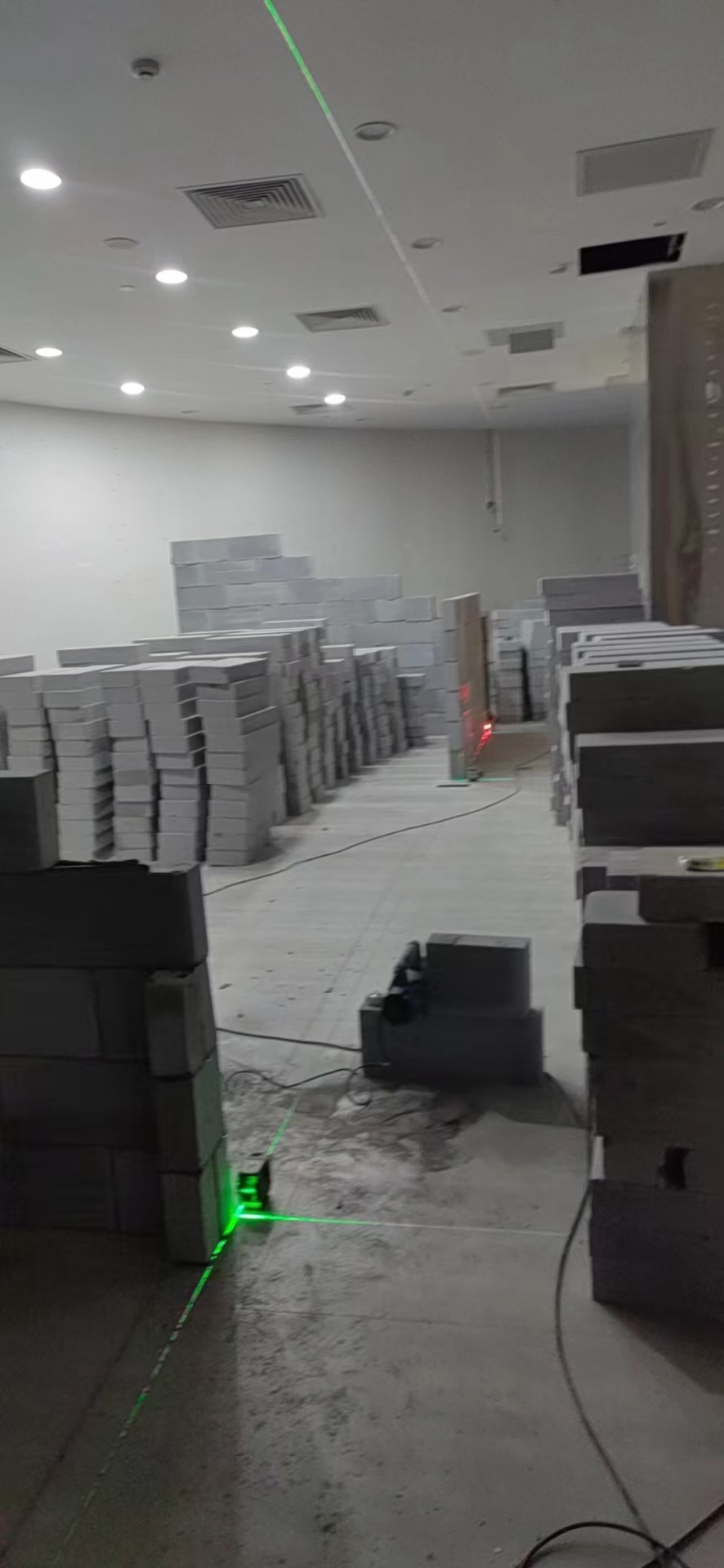 宾馆隔墙施工场景