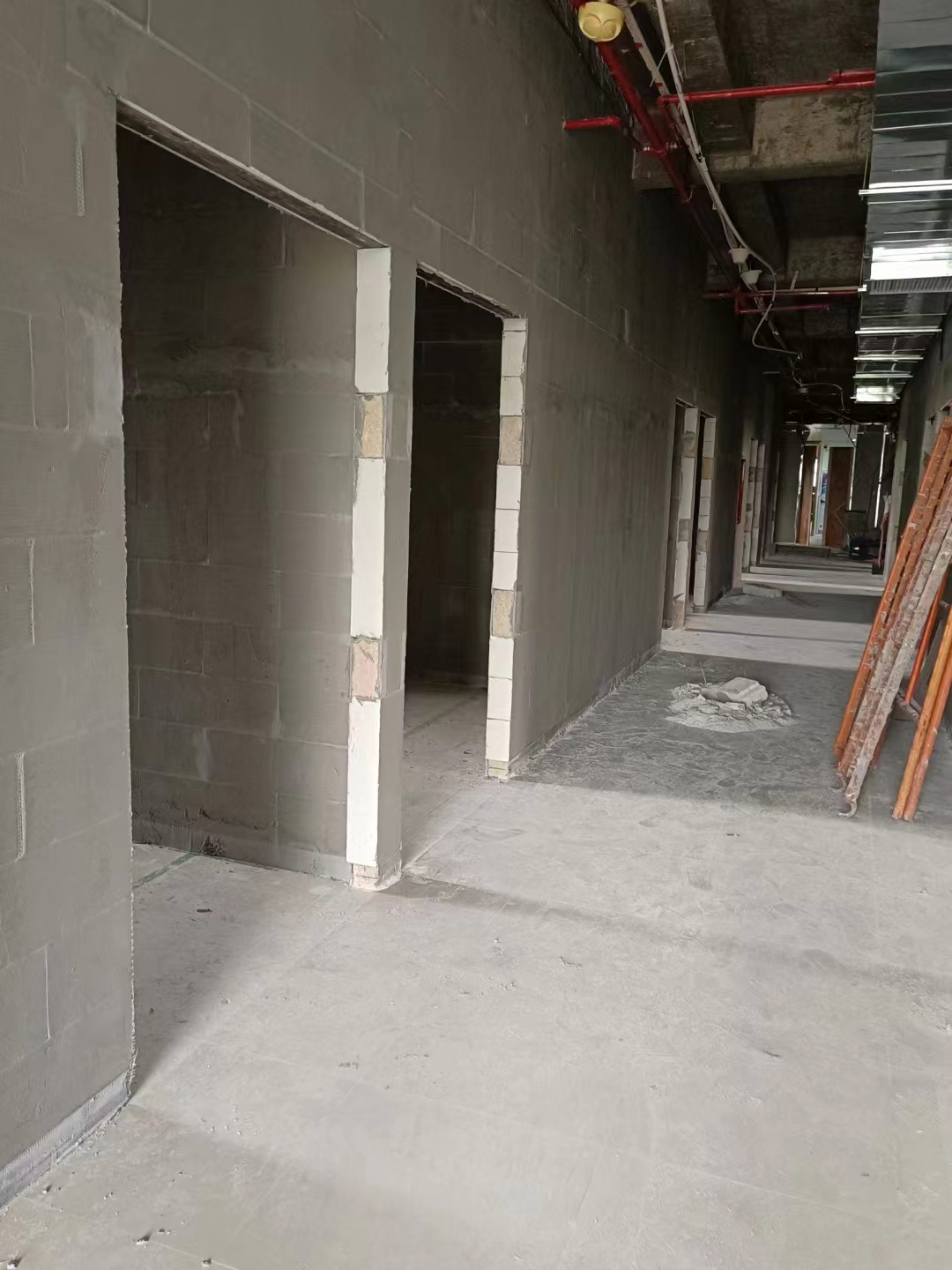 泡沫砖隔墙施工场景